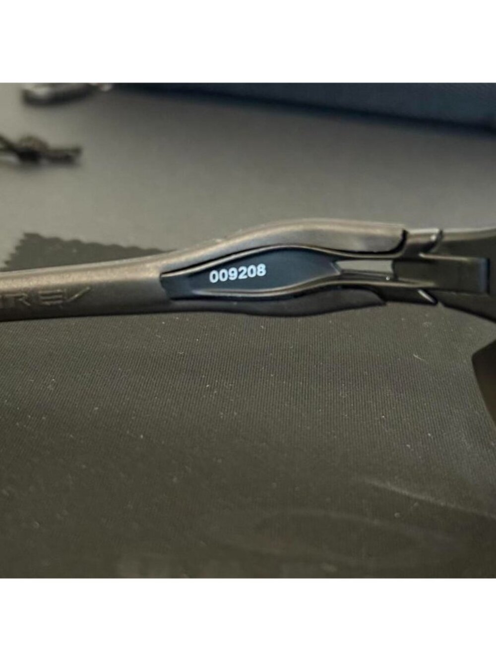 OO9208 Radar EV Path Black Prizm Polarized - Picture 7 of 8